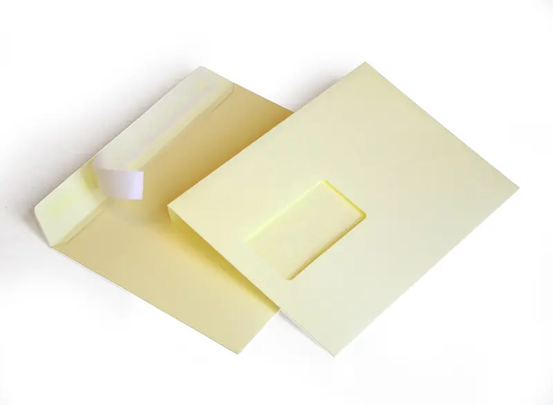 Briefumschlag mit Fenster (vanille) DIN C5 162x229 mm 120g/m² haftklebend (300AF)