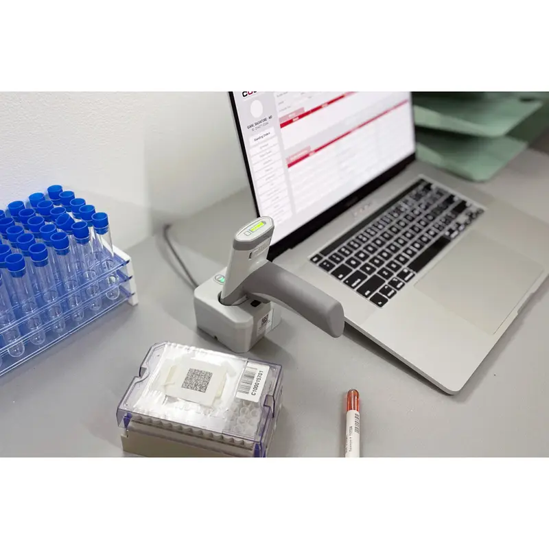 CR2700 induktive Ladestation mit 90 cm langem USB-Kabel