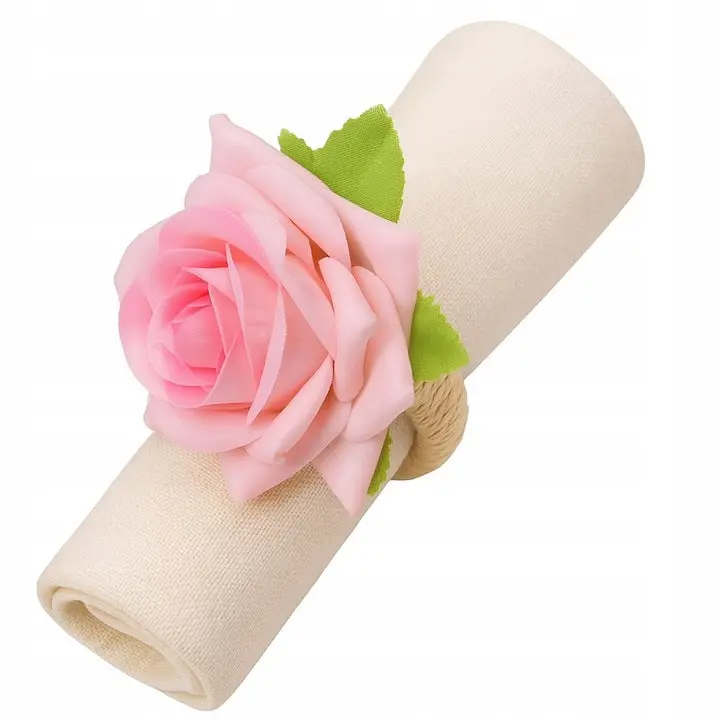 Dekorative Blumen-Eheringe