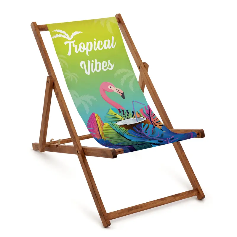 Holzliegestuhl TROPICAL VIBES mit einem geölten braunen Rahmen