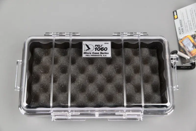 Peli 1060 Micro Case mit Noppenschaumstoff