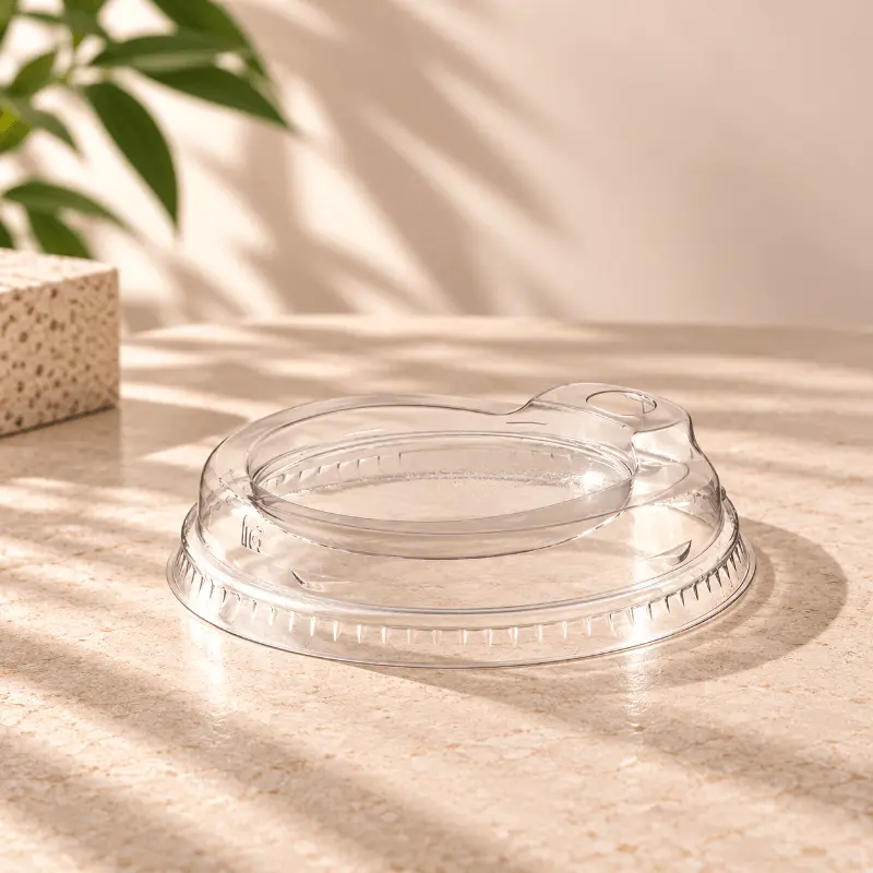 Plastik Flach-Deckel für Clear Cups mit Trinköffnung / Smoothie- / Matcha Becher - 100 Stück / 300 Stück / 800 Stück