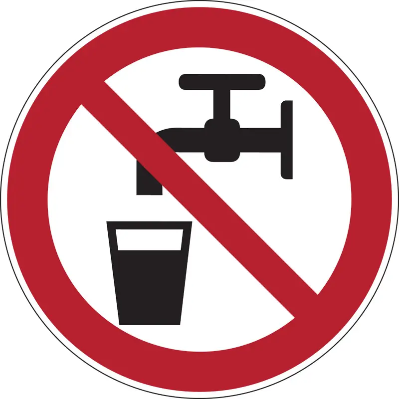 Verbotsschilder - Kein Trinkwasser