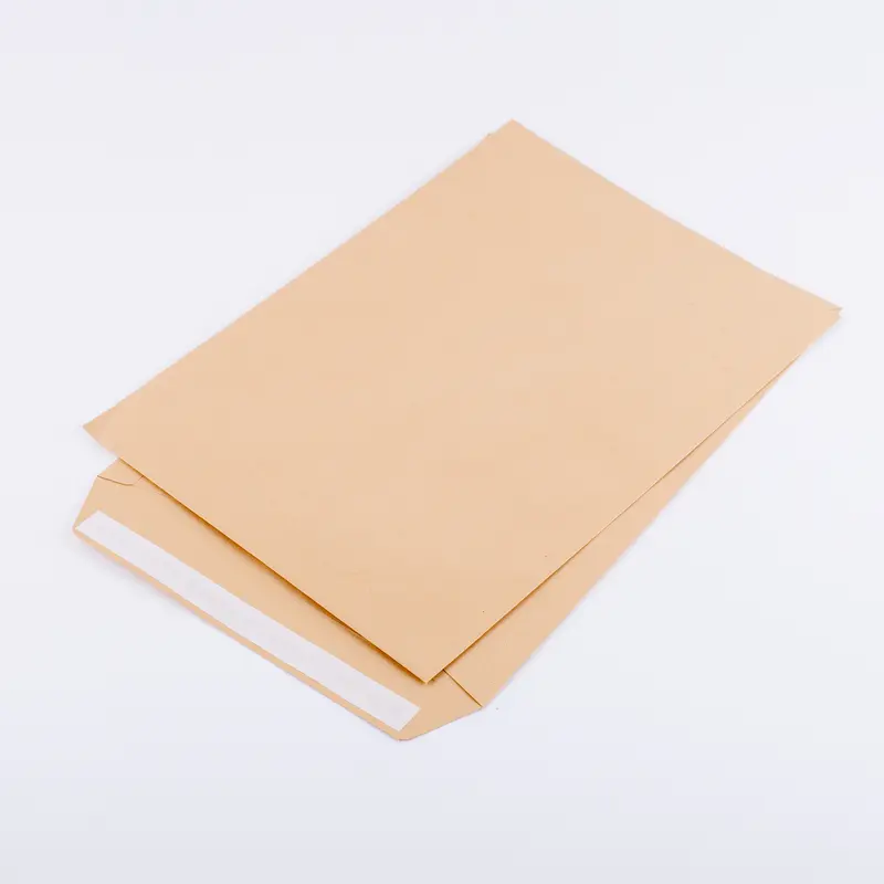 Versandtasche braun ohne Fenster DIN C4 (229x324mm) 120g/m² haftklebend (161152)
